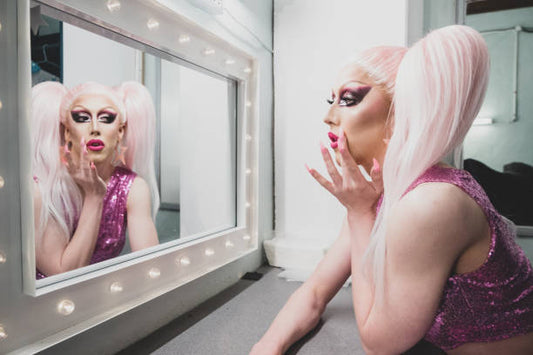 How to Become a Successful Faux Queen?